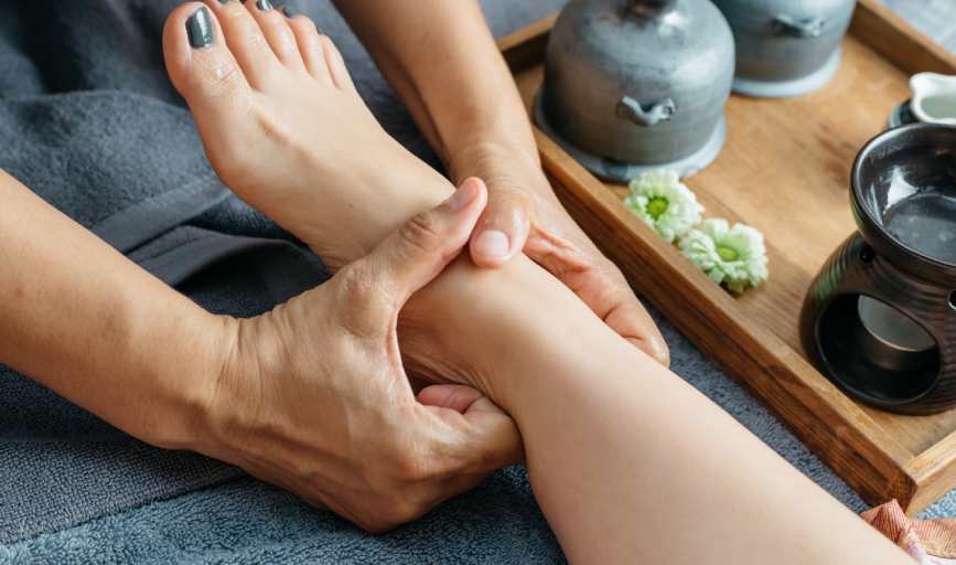 FOOT MASSAGE